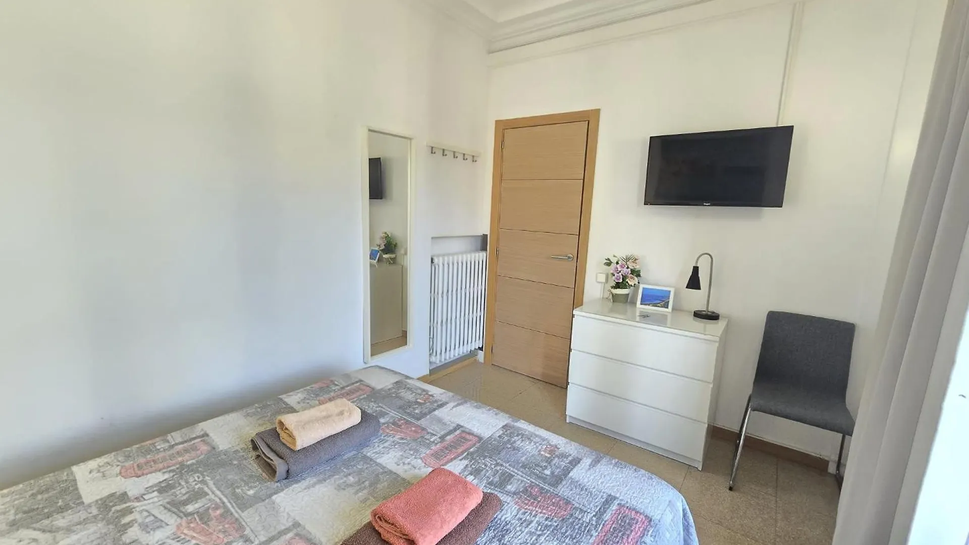 Alojamiento Nuevo Balmes Barcelona Bed and breakfast